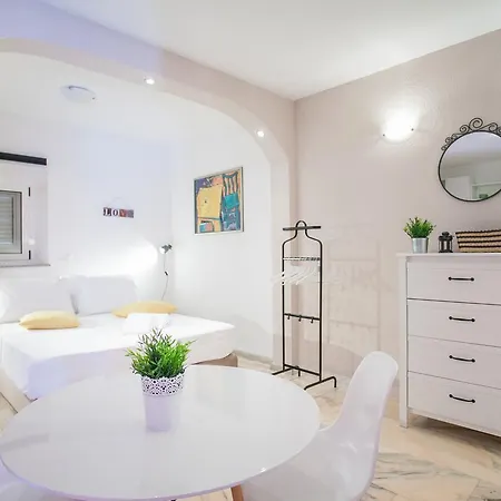 Apartamento Emotha *