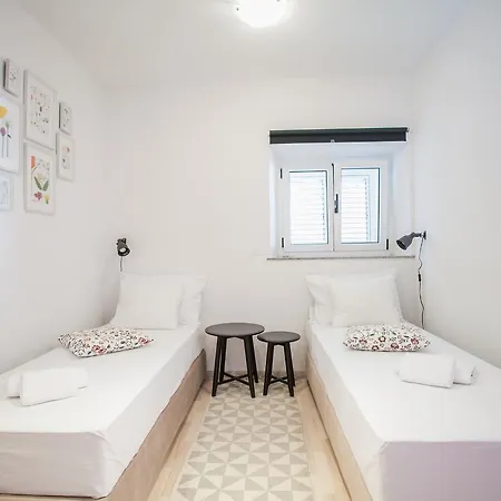 Apartment Emotha Trogir