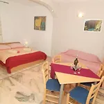 Apartment Emotha